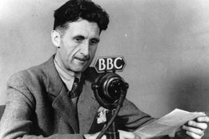 George Orwells fabel om dyrenes revolution er isnende læsning i denne tid.