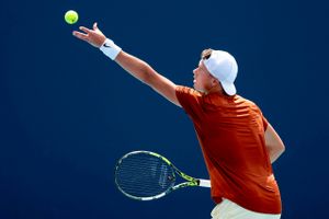Den danske tennisstjerne Holger Rune møder i fjerde runde af Miami Open amerikaneren Taylor Fritz. Følg kampen direkte her.