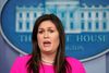 Sarah Sanders under pressebriefingen fra Det Hvide Hus mandag. Foto: Ritzau Scanpix/Kevin Lamarque