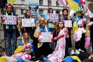 Anklager fra Den Internationale Straffedomstol (ICC) mødes med EU-udenrigsministre om Ukraine-efterforskning.
