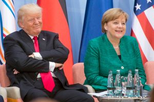 Analyse: Det gigantiske tyske handelsoverskud sælges i valgkampen som en styrke og har trukket kritik fra bl.a. den amerikanske præsident Donald Trump. Men det er kun den halve sandhed. 
