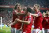 EM-kvalifikation i Parken: Danmark - Irland. Danmarks Pierre Emile Højbjerg har scoret til 1-0 og jubler med Yussuf Yurary Poulsen, Thomas Delaney, Nicolai Jørgensen, Kasper Dolberg og Christian Eriksen. Foto: Jens Dresling/Polfoto
