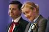 Mhairi Black blev først politisk aktiv i forbindelse med afstemningen om skotsk uafhængighed. Hun slog en rutineret Labour-politiker i den skotske valgkreds Paisley and Renfrewshire South.