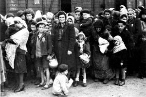 Tyskland sender milliarder af kroner til tusinder af fattige og aldrende Holocaust-overlevere.