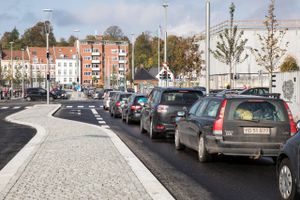 500-600 bilister i Aarhus skal i 2023 deltage i et DTU-forsøg med vejafgifter. Målet med vejafgifterne er færre biler i byen og mindre trængsel i myldretiden. 