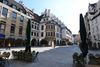 Tyskland har beordret bl.a. barer lukket pga. coronavirus. Her er det tomme stole uden for Hofbräuhaus i München. Foto: Andreas Gebert/reuters