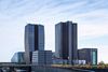 Copenhagen Towers ses til venstre og ligger i Ørestad i København. Til højre ses Hotel Crowne Plaza - også kendt som det sorte tårn, hvor der blev forhandlet regeringsgrundlag efter valget i 2011. Foto: PR/BC Hospitality Group