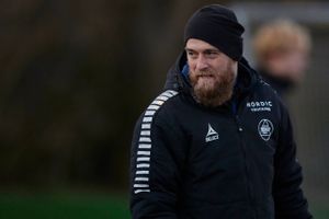 Aarhus Fremad har i efterårssæsonen brilleret i 2. division og pokalen. Derfor er cheftræneren også noget overrasket over, hvor lidt interesse der har været for spillerne.