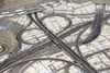 Hvert år bliver pilgrimme indlogeret i de over 100.000 luksustelte med aircondition, som fylder byen Mina få kilometer fra Mekka i Saudi-Arabien. Golfstaten er blevet kritiseret for ikke at benytte sig af teltene til at huse flygtninge i den nuværende krise.