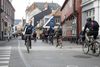 I høj hastighed kommer cyklerne susende igennem Mejlgade, hvor man virkelig skal kigge sig for både som bilist og som fodgænger. Forleden indviede Aarhus Kommune en række ”cykelgader” i midtbyen, hvor man så altså også skal til at være mere agtpågivende over for de tohjulede mis siler. Arkivfoto: Mikkel Berg Pedersen
