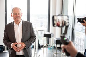 Analyse: Måske er Angela Merkels CDU slet ikke med i den næste regering. Formentlig vil den kræve tre partier. Og socialdemokraterne nægter at skændes. Intet er, som det plejer i tysk politik. 
