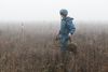 I årtier har minerydning overalt i verden været i høj kurs, her i det østlige Ukraine, der er involveret i en militær konflikt med russiske separatister. 31 lande er blevet minefri siden en international aftale i 1997. Men der ligger stadig 100 mio. miner begravet, og nu vil USA genoptage produktionen. Arkivfoto: Alexander Ermochenko/Reuters