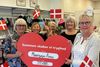 Glade frivillige i Mødrehjælpen Aarhus. Anne Hougaard ses yderst til venstre. Foto: Mødrehjælpen Aarhus