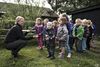 Pædagogernes formand mener, at man med forslaget risikerer, at institutionerne får et problem med for få hænder midt på dagen. Arkivfoto: Ida Guldbæk Arentsen/Ritzau Scanpix