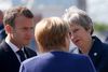 Theresa May er optaget af brexit-krisen i Storbritannien, Emmanuel Macron presses hårdt af protestbevægelsen de gule veste i Frankrig, og Angela Merkel, som i mange år har været EU’s stærke lederfigur, er på vej ud. Flere tidligere udenrigsministre og eksperter peger på, at der lige nu mangler lederskab i Europa. Foto: Darko Vojinovic/AP